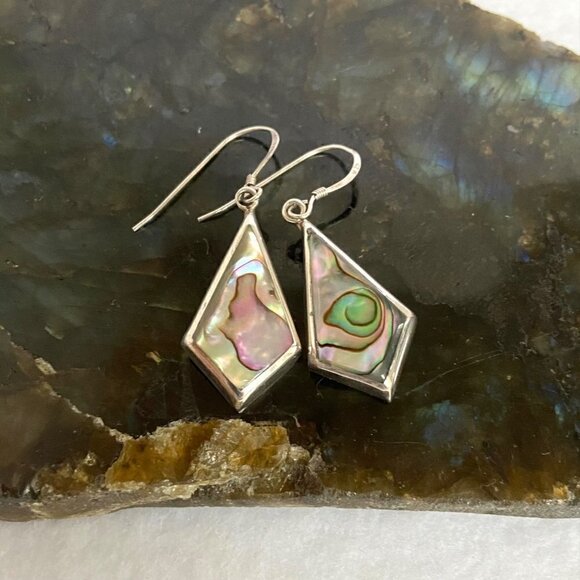 Sterling Silver 925 1.68" Kite Shaped Abalone Shell Inlay Dangle Earrings - Picture 4 of 16